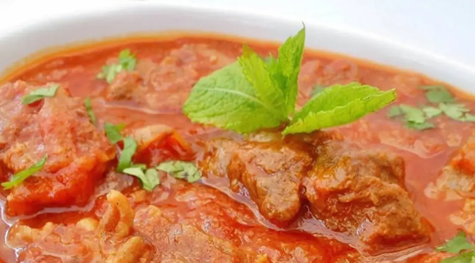 Bò xào xốt chua ngọt