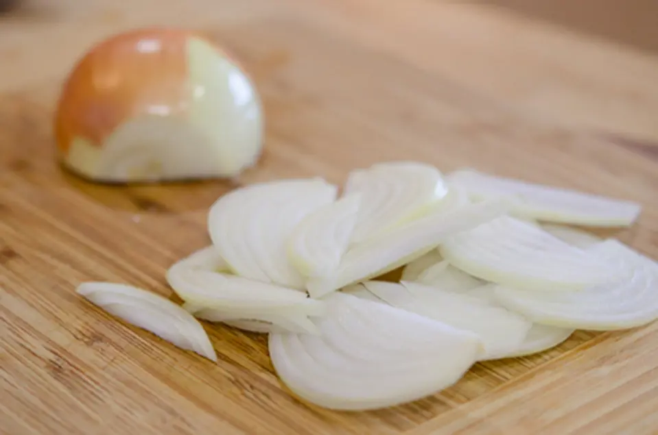 Thịt bò xào hành tây cà chua