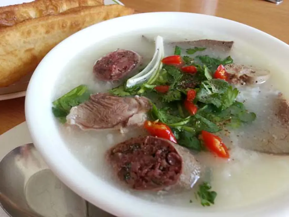 Cách nấu cháo lòng đơn giản