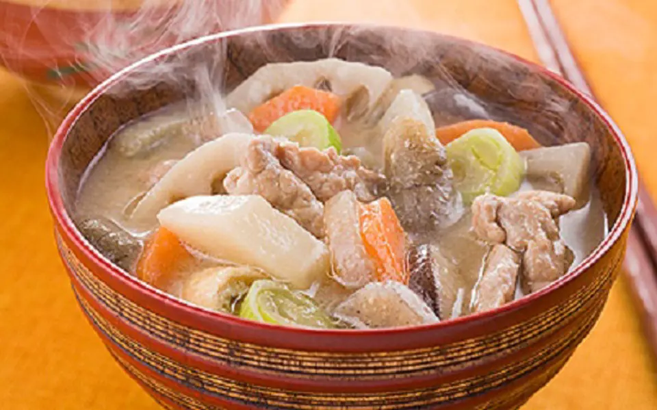 Canh củ từ nấu sườn