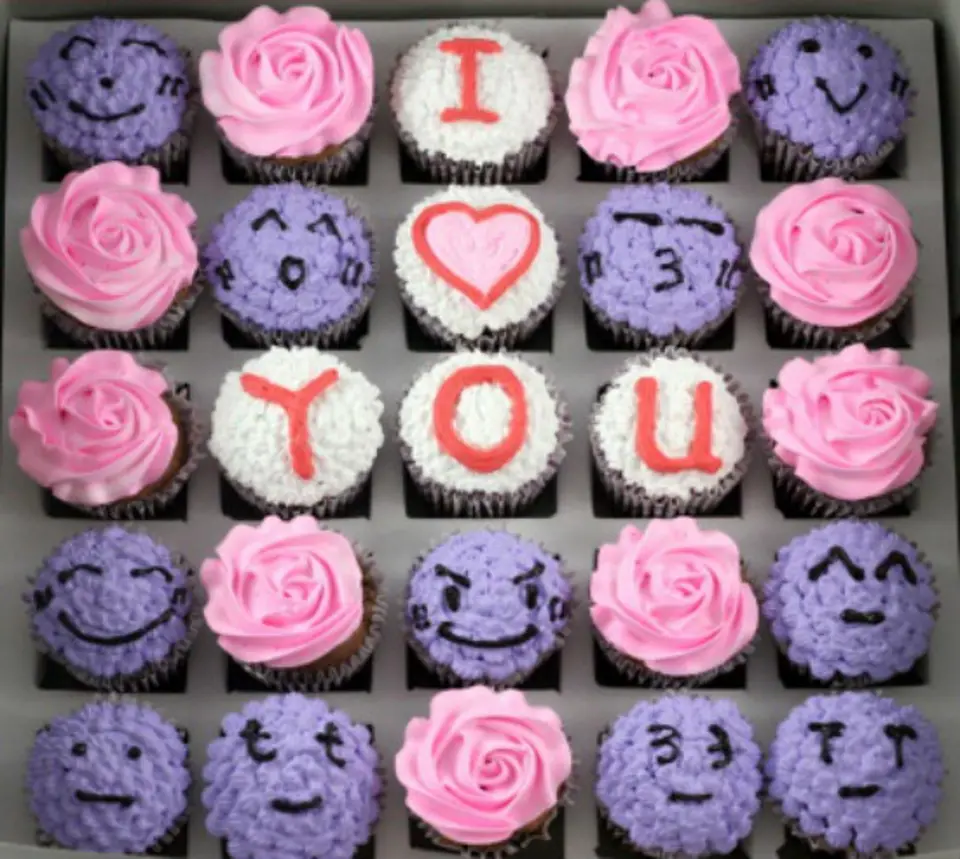 Học trang trí cupcake tình yêu