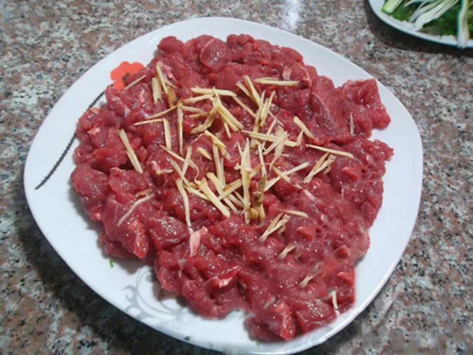 Làm lẩu bò tại nhà siêu ngon