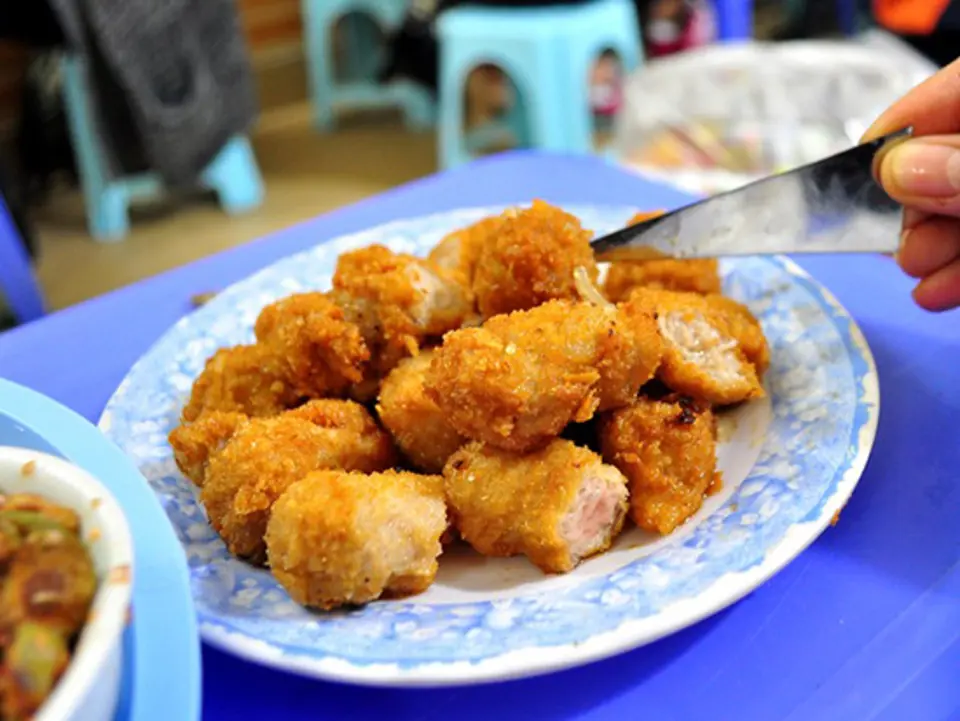 Những khu ăn vặt nổi tiếng của giới trẻ Hà Thành Những khu ăn vặt nổi tiếng của giới trẻ Hà Thành