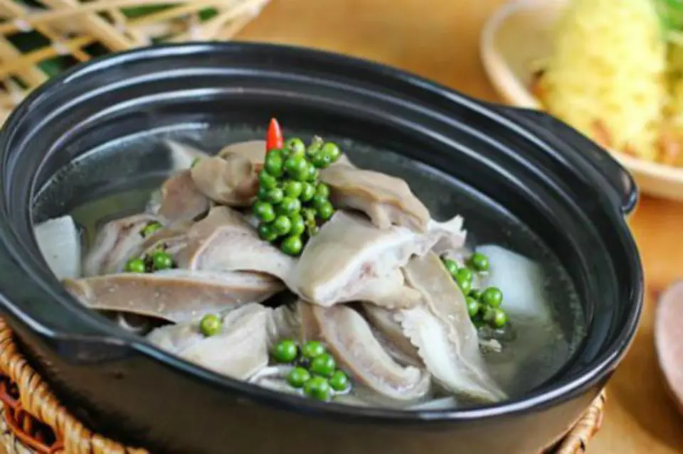 Bí quyết làm sạch bao tử heo dễ dàng