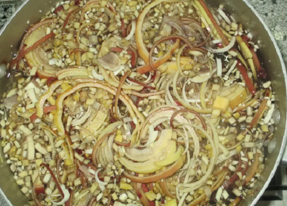 Cách làm món bún bung hoa chuối