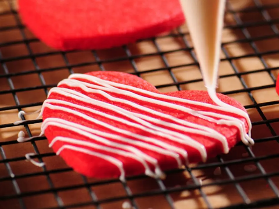 Công thức làm Valentine’s Cookies cho ngày lễ tình yêu Công thức làm Valentine’s Cookies cho ngày lễ tình yêu