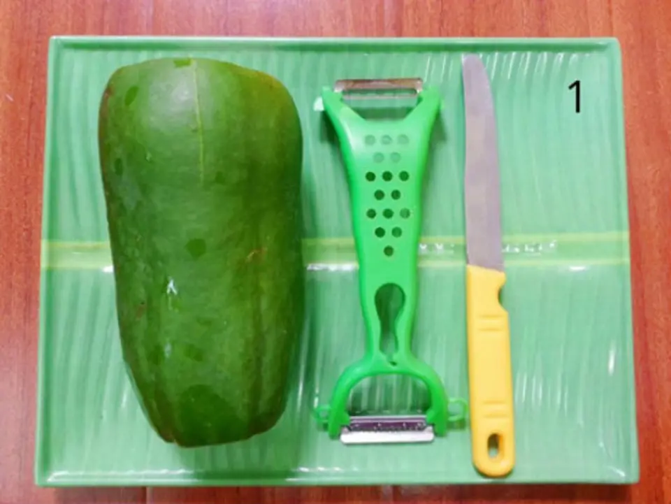 Hướng dẫn cách tỉa hoa súng từ quả đu đủ