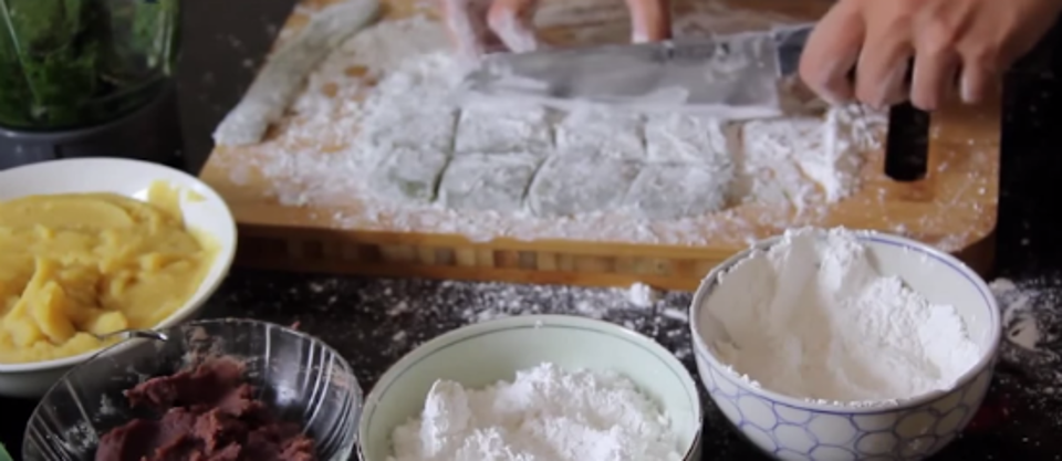 Làm mochi truyền thống Nhật Bản đúng điệu