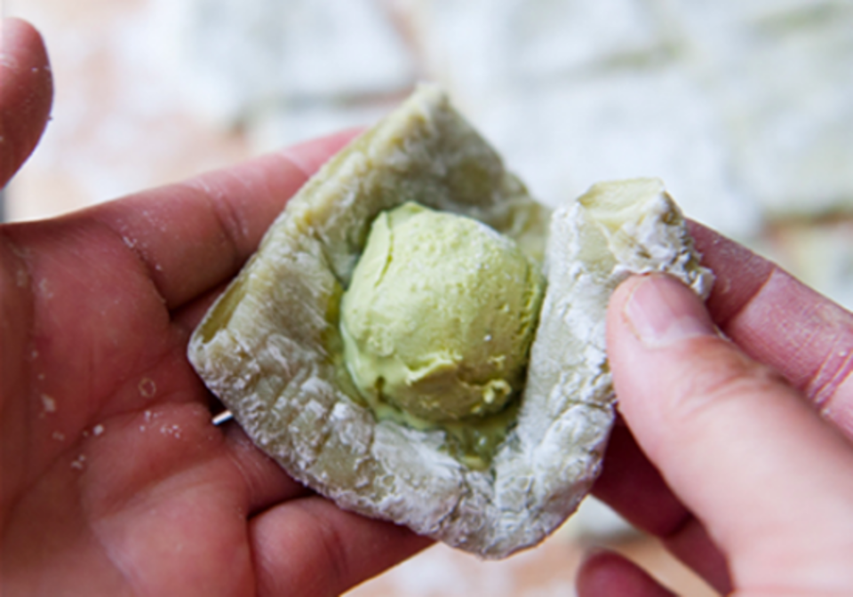 Làm mochi truyền thống Nhật Bản đúng điệu