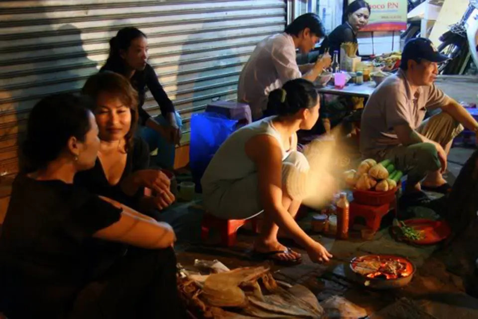 Tổng hợp những quán ăn đêm ngon-bổ-rẻ ở Hà Nội