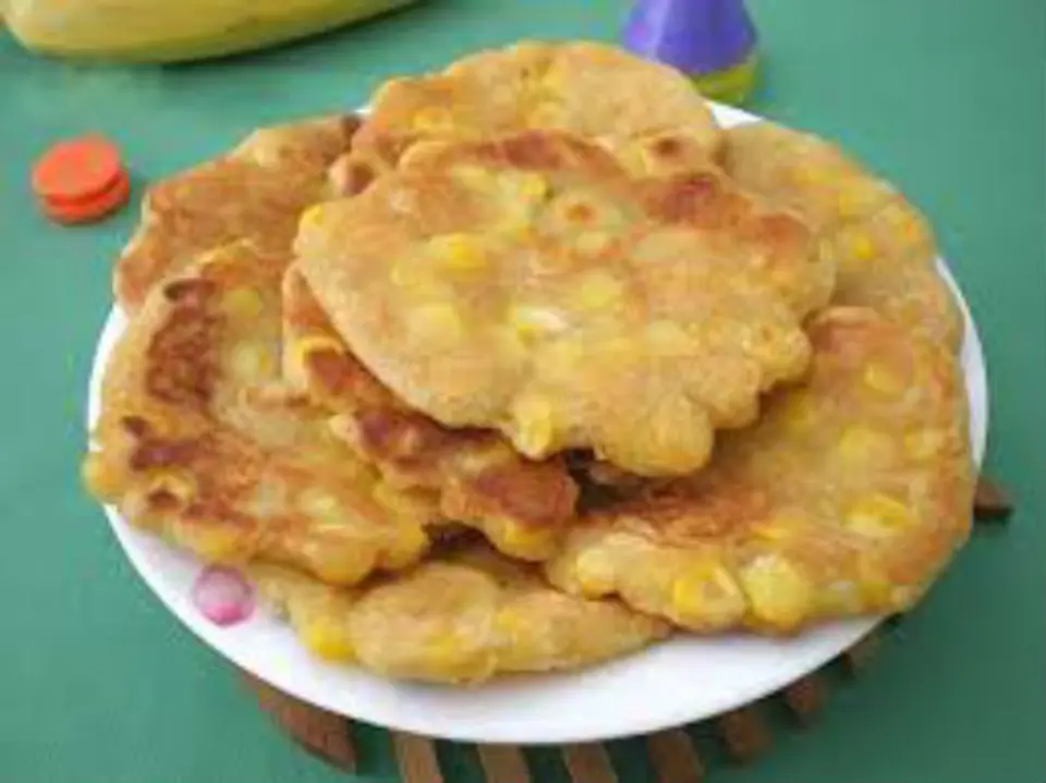 Tự làm bánh bắp chiên giòn