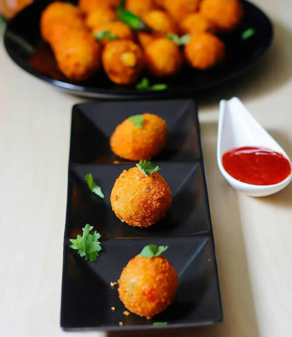 Cách làm phô mai viên chiên lạ mắt ngon miệng