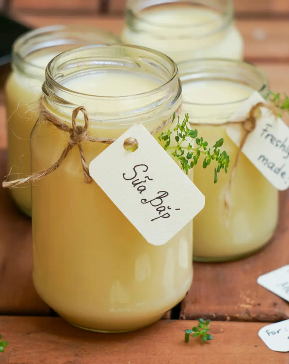 Làm sữa ngô dinh dưỡng cho bé