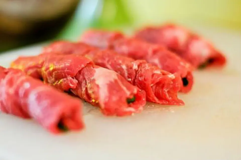 Ngon mắt ngọt cơm với thịt bò cuộn hành nướng