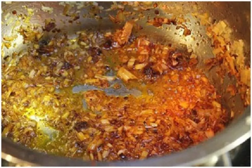 Cách nấu bún bò viên cùng gân bò