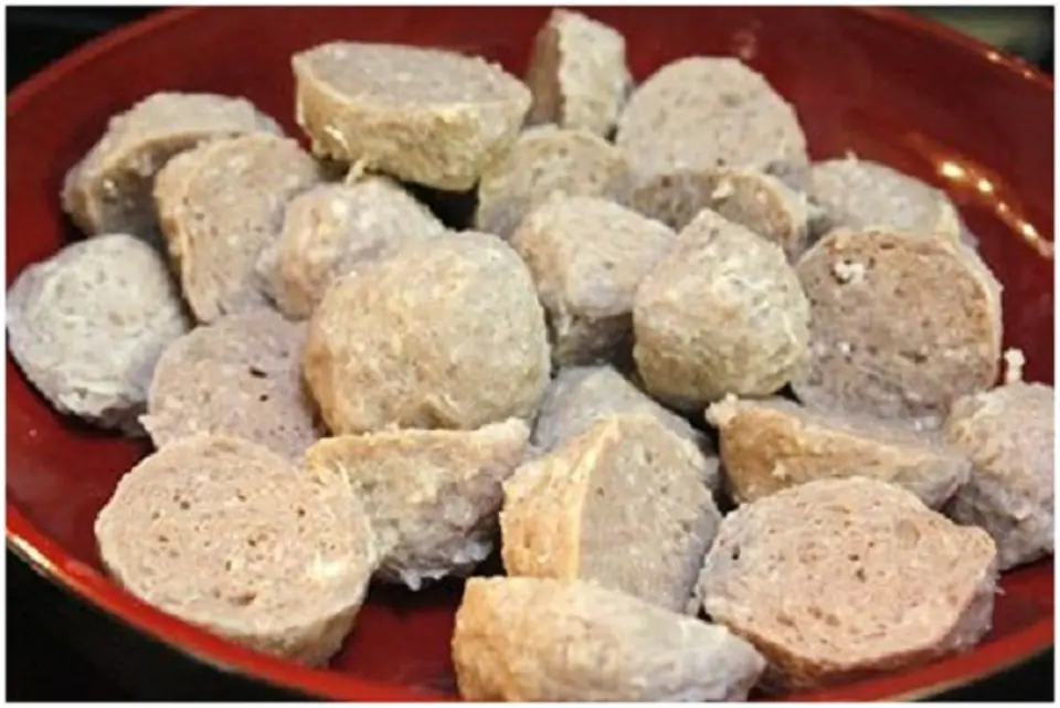 Cách nấu bún bò viên cùng gân bò