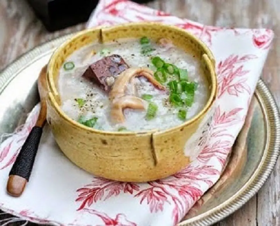 Cách nấu cháo mực cho bữa sáng