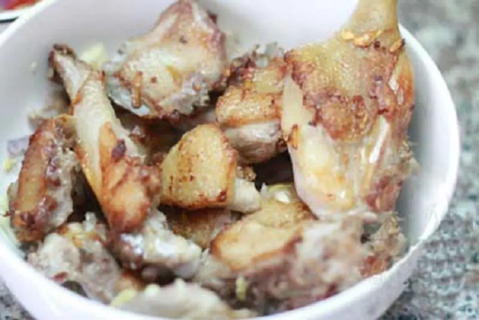 Hướng dẫn làm thịt vịt kho gừng đổi món