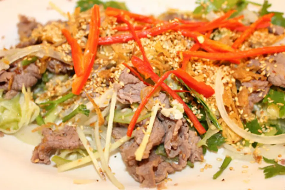 Làm gỏi bắp bò khai vị cho bữa ăn ngon miệng