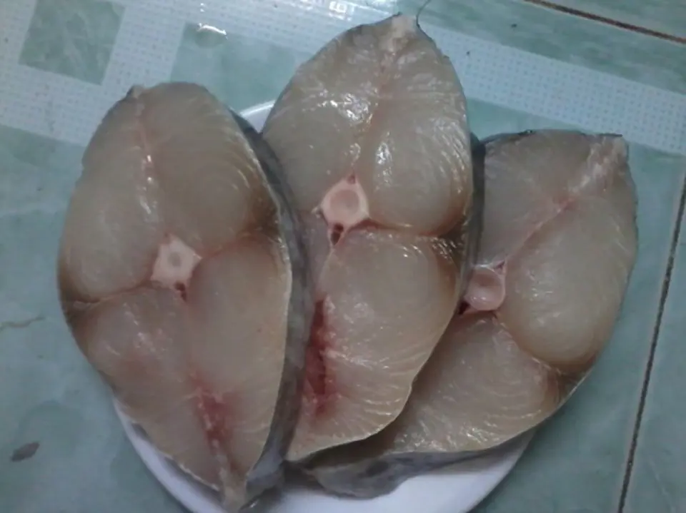 Cách chế biến món cá thu kho nước dừa thơm ngon như nhà hàng Cách chế biến món cá thu kho nước dừa thơm ngon như nhà hàng