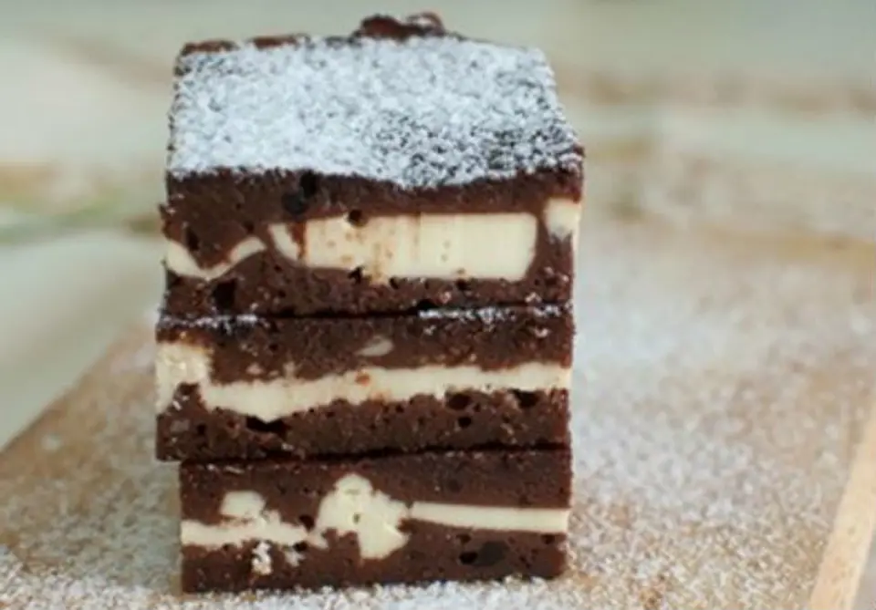 Cách làm bánh chocolate phô mai ngọt ngào