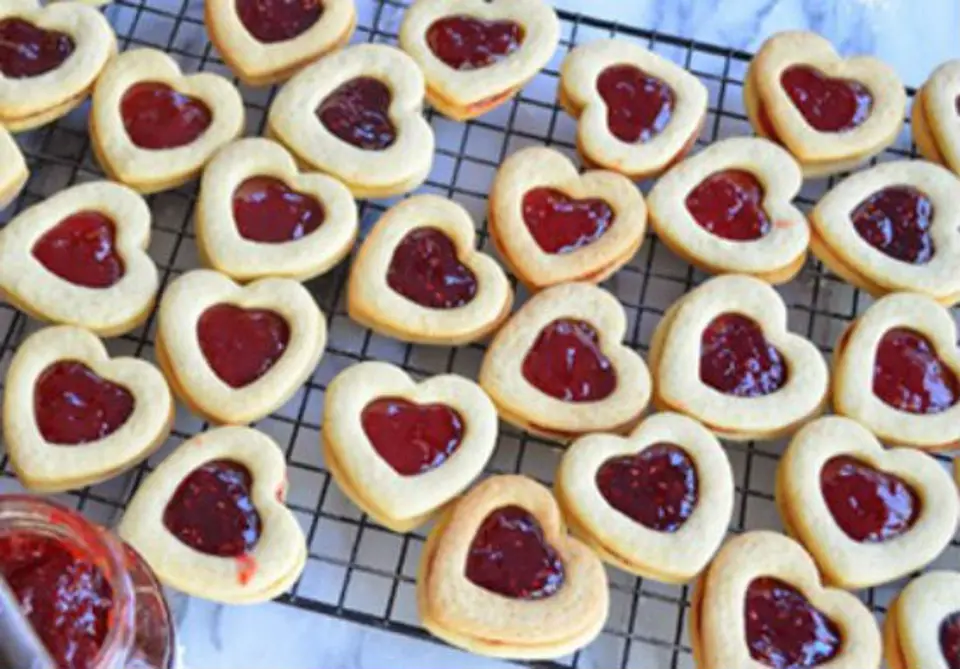 Cách làm bánh cookies trái tim cho ngày Valentine