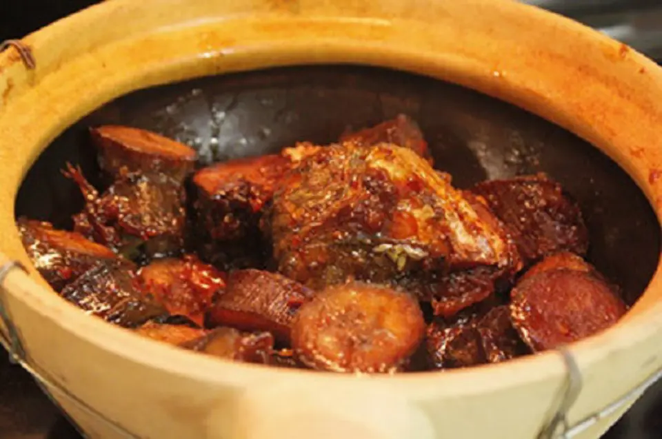 Cách làm cá kho chuối xanh đơn giản