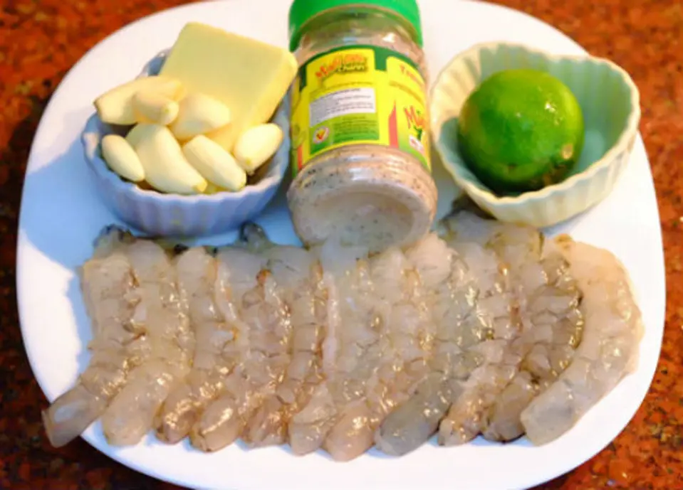 Cách làm món tôm sốt bơ chanh