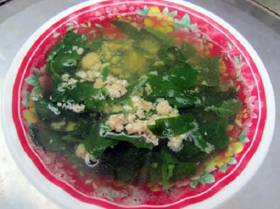 Công thức cho món canh rau ngót nấu tôm thịt đơn giản tại nhà