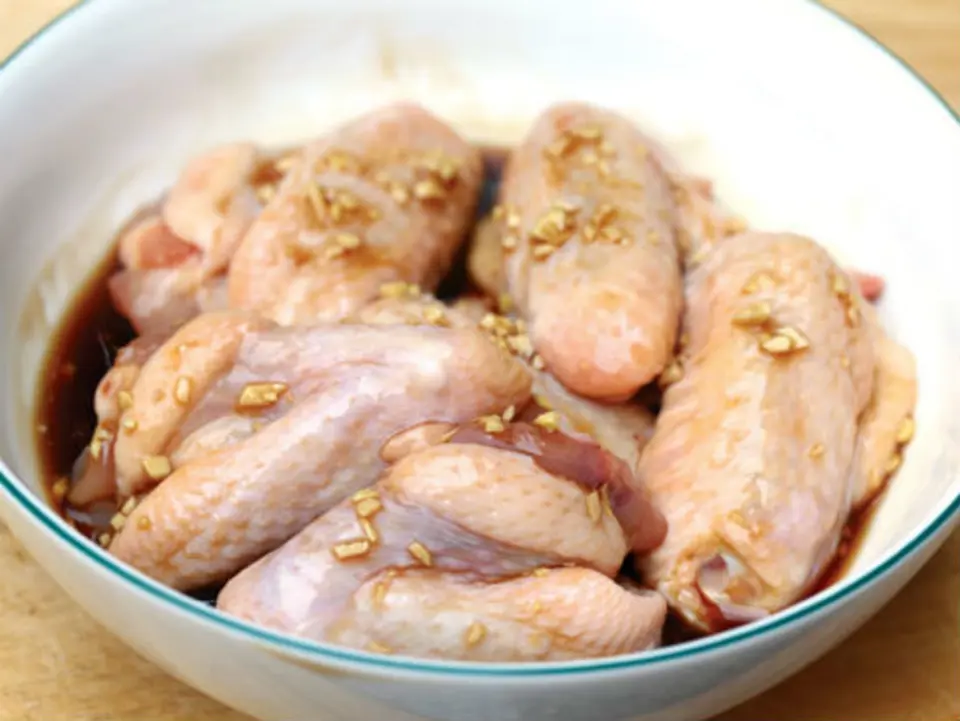 Công thức làm cánh gà om coca ngon độc lạ