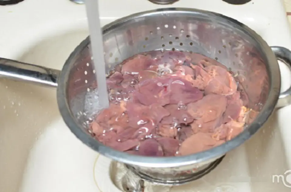 Hướng dẫn làm món gan gà xào chua ngọt đơn giản