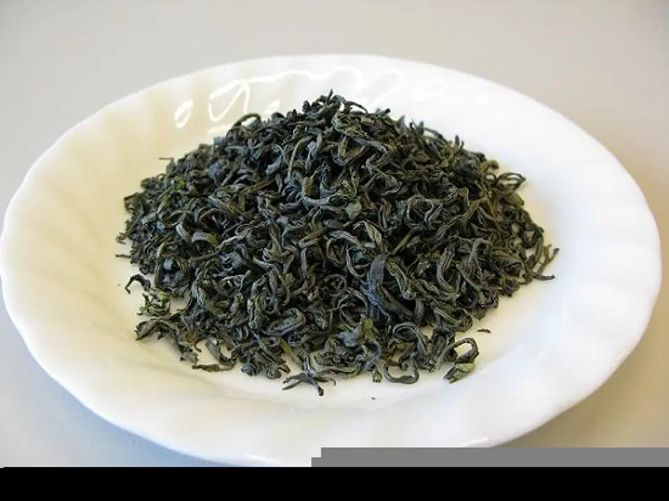Mẹo hay vận dụng những tác dụng của chè xanh trong sinh hoạt