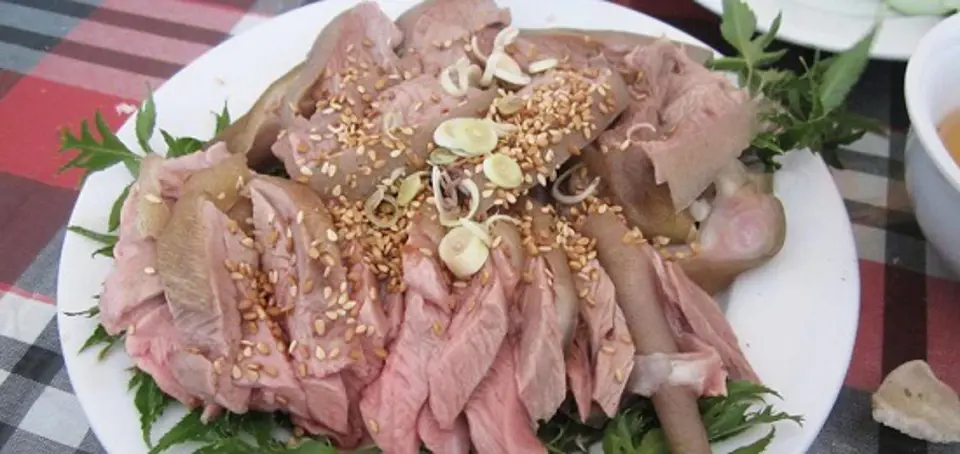 Những loại thực phẩm bà bầu nên tránh khi mang thai