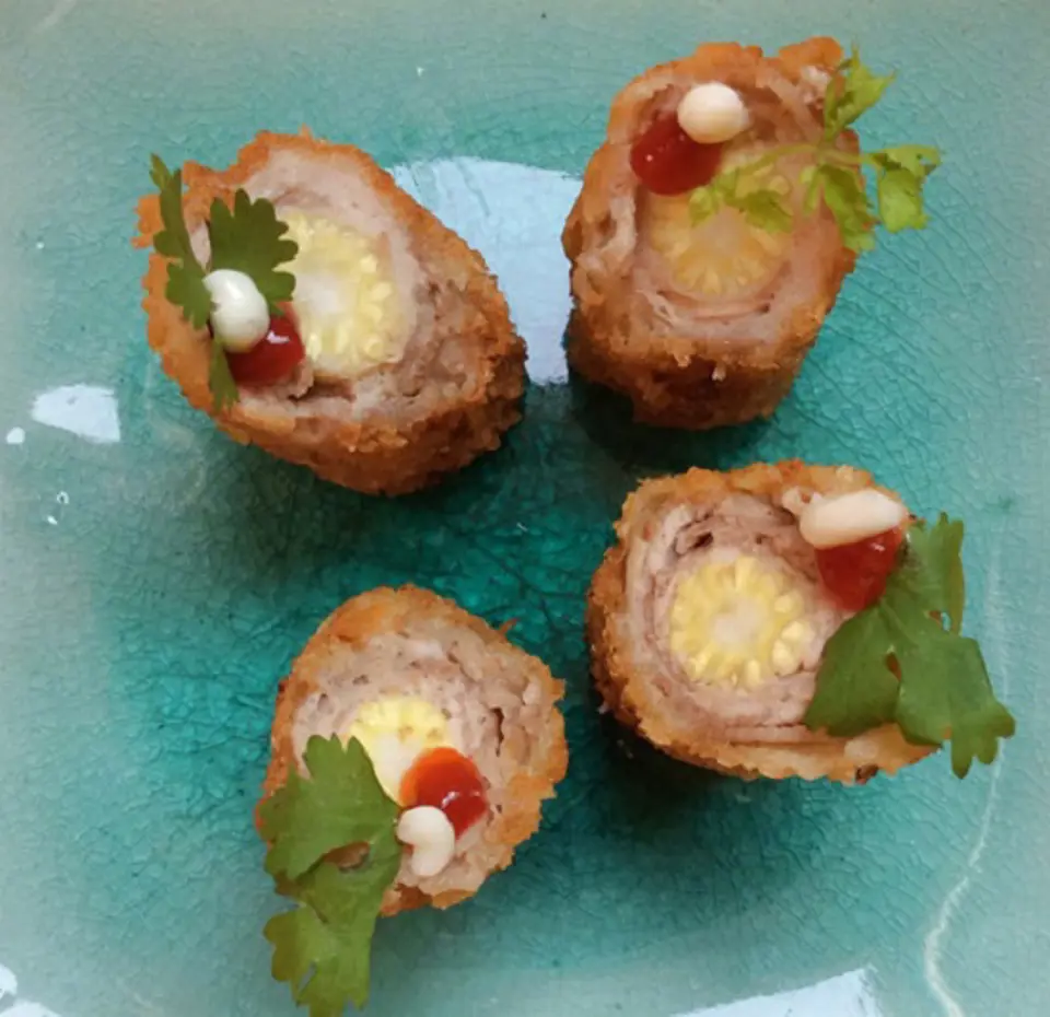 Thịt bò cuốn ngô non chiên xù đơn giản, lạ miệng
