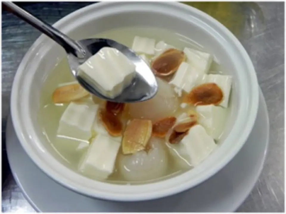 Các bước làm chè khúc bạch đơn giản để thưởng thức trong mùa hè Các bước làm chè khúc bạch đơn giản để thưởng thức trong mùa hè