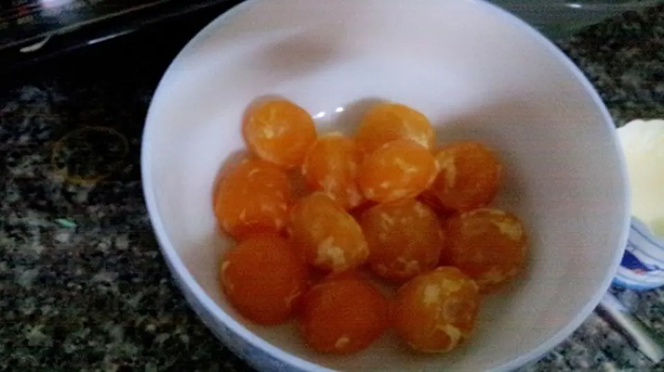 Cách làm bánh khúc nhân trứng muối vị lạ hấp dẫn