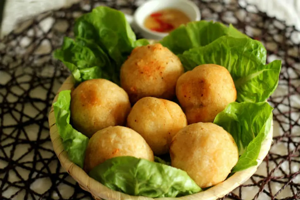 Cách làm bánh rán mặn tuyệt ngon cho ngày lạnh