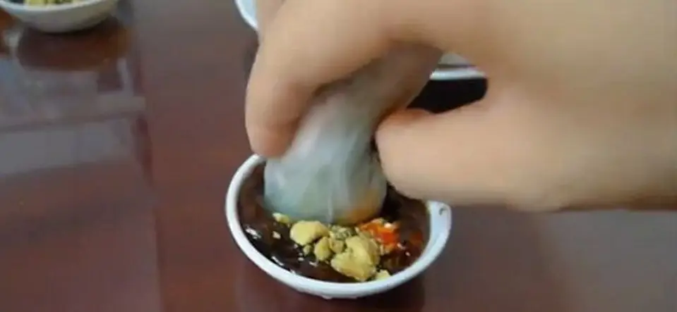 Cách làm gỏi cuốn tôm thịt cực đơn giản Cách làm gỏi cuốn tôm thịt cực đơn giản