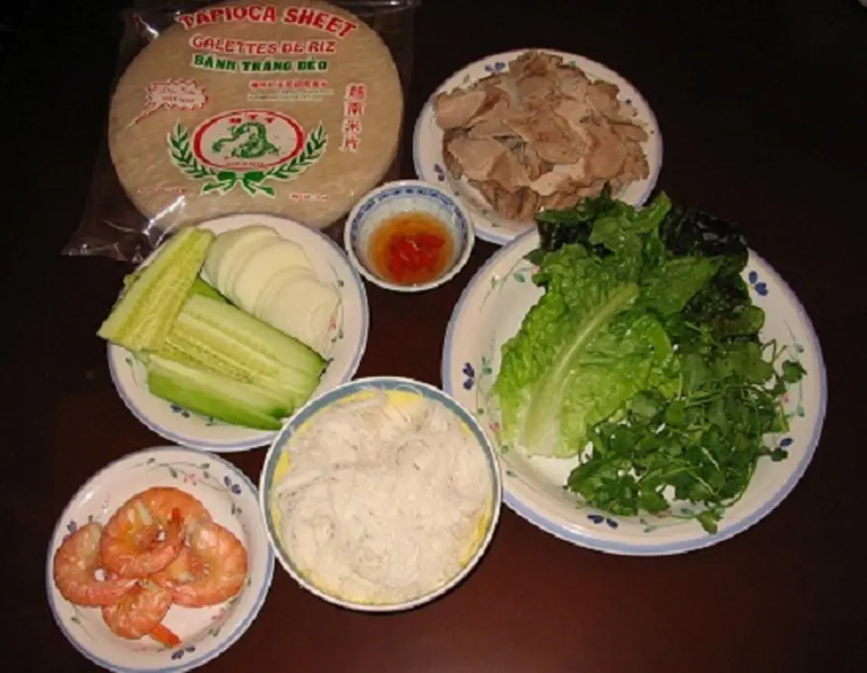 Cách làm gỏi cuốn tôm thịt cực đơn giản Cách làm gỏi cuốn tôm thịt cực đơn giản