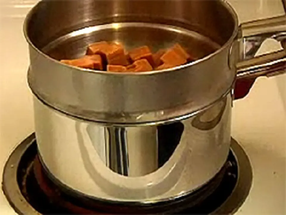 Cách làm kẹo “ Táo độc” caramel cho ngày Halloween