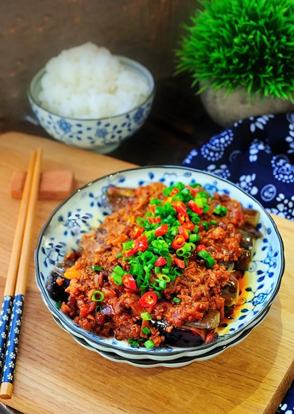 Cách làm món cà tím sốt thịt thơm ngon đậm đà Cách làm món cà tím sốt thịt thơm ngon đậm đà