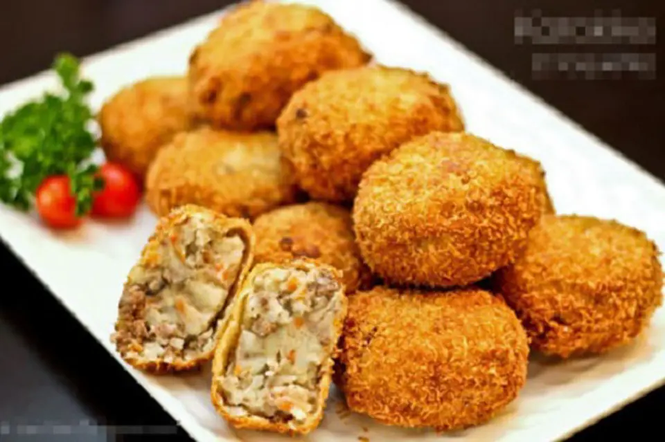 Cách làm món chả viên thịt bò khoai tây vị ngon lạ miệng