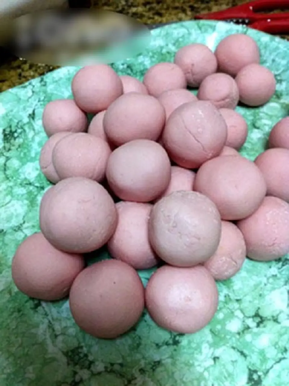 Cách làm món chè trôi nước củ dền cho ngày tết Hàn thực