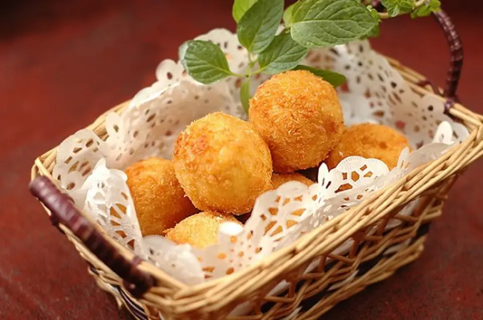 Cách làm món đậu phụ bọc thịt chiên chỉ với 30.000 đồng