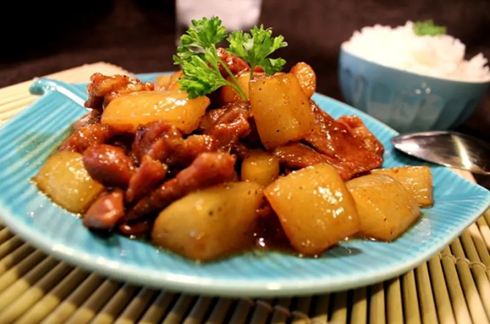 Cách làm món thịt kho củ cải đưa cơm