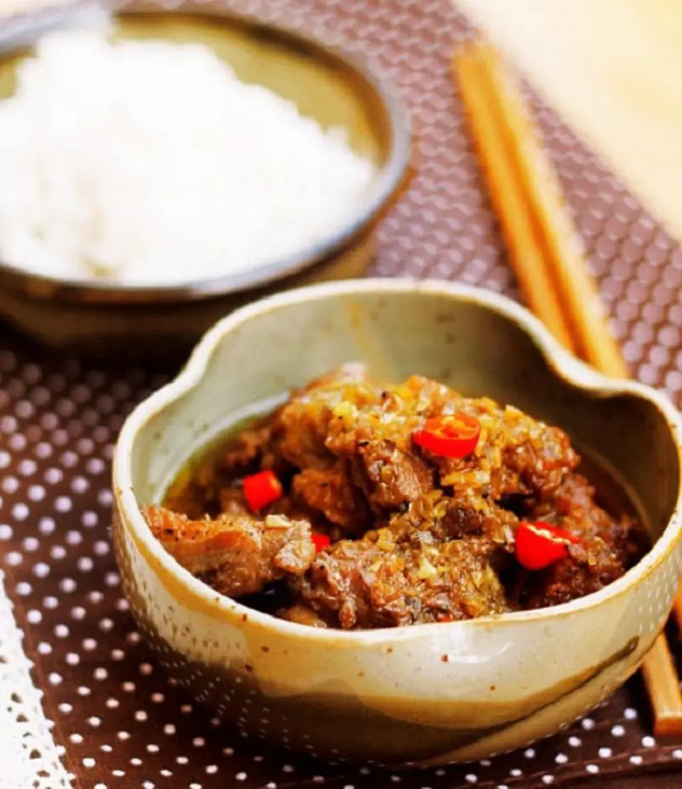 Cách làm món thịt vịt kho sả đậm đà thơm ngon