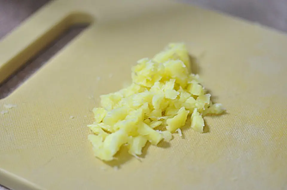 Cách làm món tôm xiên dứa nướng đơn giản cực ngon