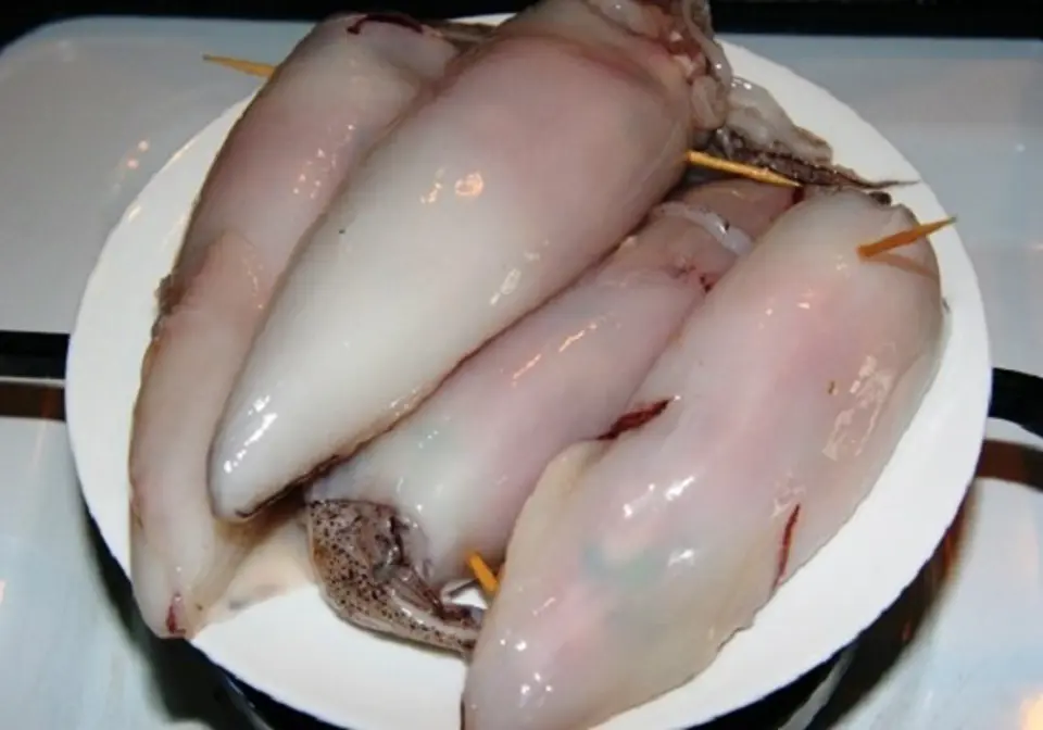 Cách làm mực nhồi thịt chiên giòn thơm ngon