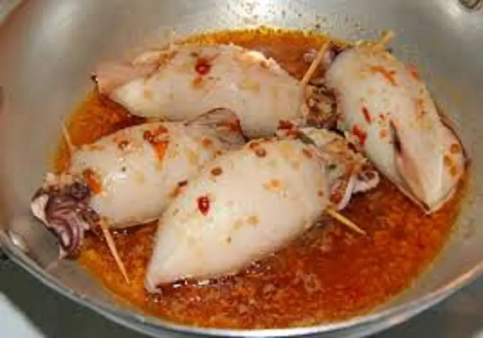 Cách làm mực nhồi thịt chiên giòn thơm ngon