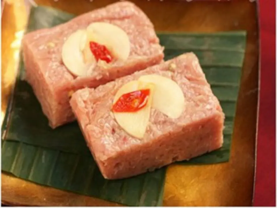 Cách làm nem chua cực ngon tại nhà